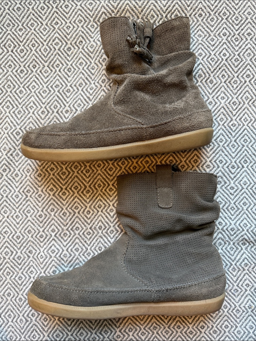 American Eagle Outfitters Brown Suede Tassel Faux-Fur Lined Ankle Boots - Picture 7 of 14